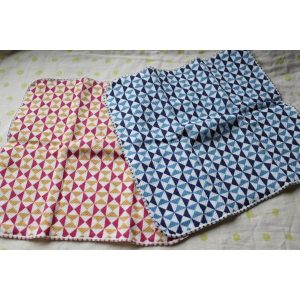 【メール便お届】今治・コンテックス　和柄・はいから　タオルハンカチ　伝統柄・モダン柄　25×25cm　ギフト・プレゼント　青系・赤系　風車