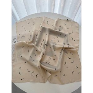 アクセサリー レディース スカーフ 70cm フェイクシルク スクエアスカーフ 1枚、プリントネックスカーフ、多用途ネッカチーフ