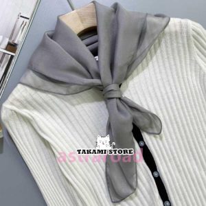 スカーフ シルク シルクスカーフ ストール 63×63cm レディース きれいめ 無地 春 アクセサリー 透け感 夏用 光沢感 大人 女性 首元